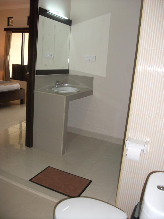 Gerhana Sari 2 Bungalows Ubud Rum bild